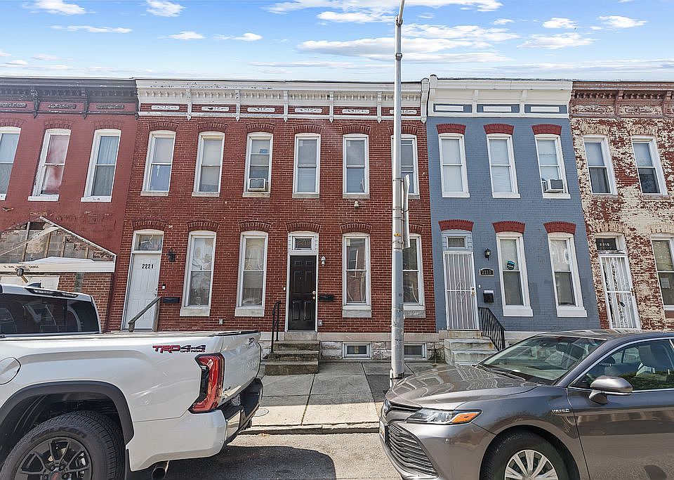 1st image of 2219 Jefferson St
