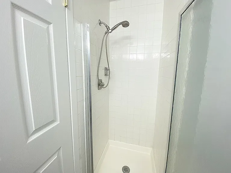 182 Waters Edge Dr #201 — Photo 14