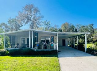 24 Rose Dr, Fruitland Park, FL 34731