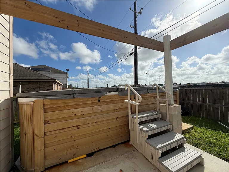 5509 Candace St — Photo 40