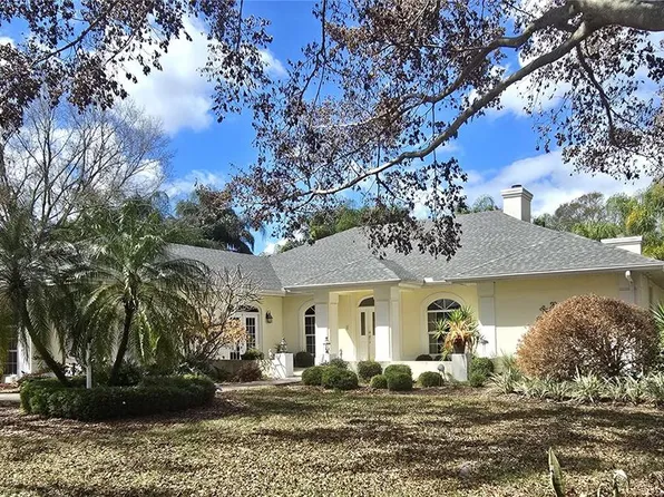 2409 Berkshire Dr, Winter Haven, FL 33884