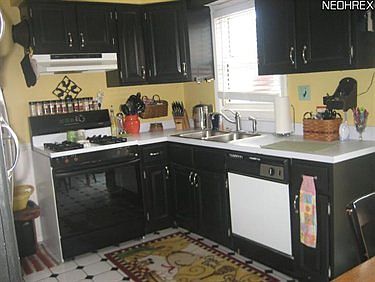 5th image of 839 E 220th St