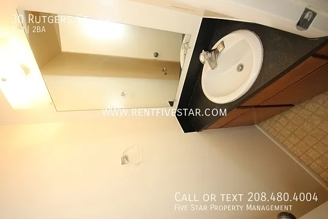 30 Rutgers St — Photo 9