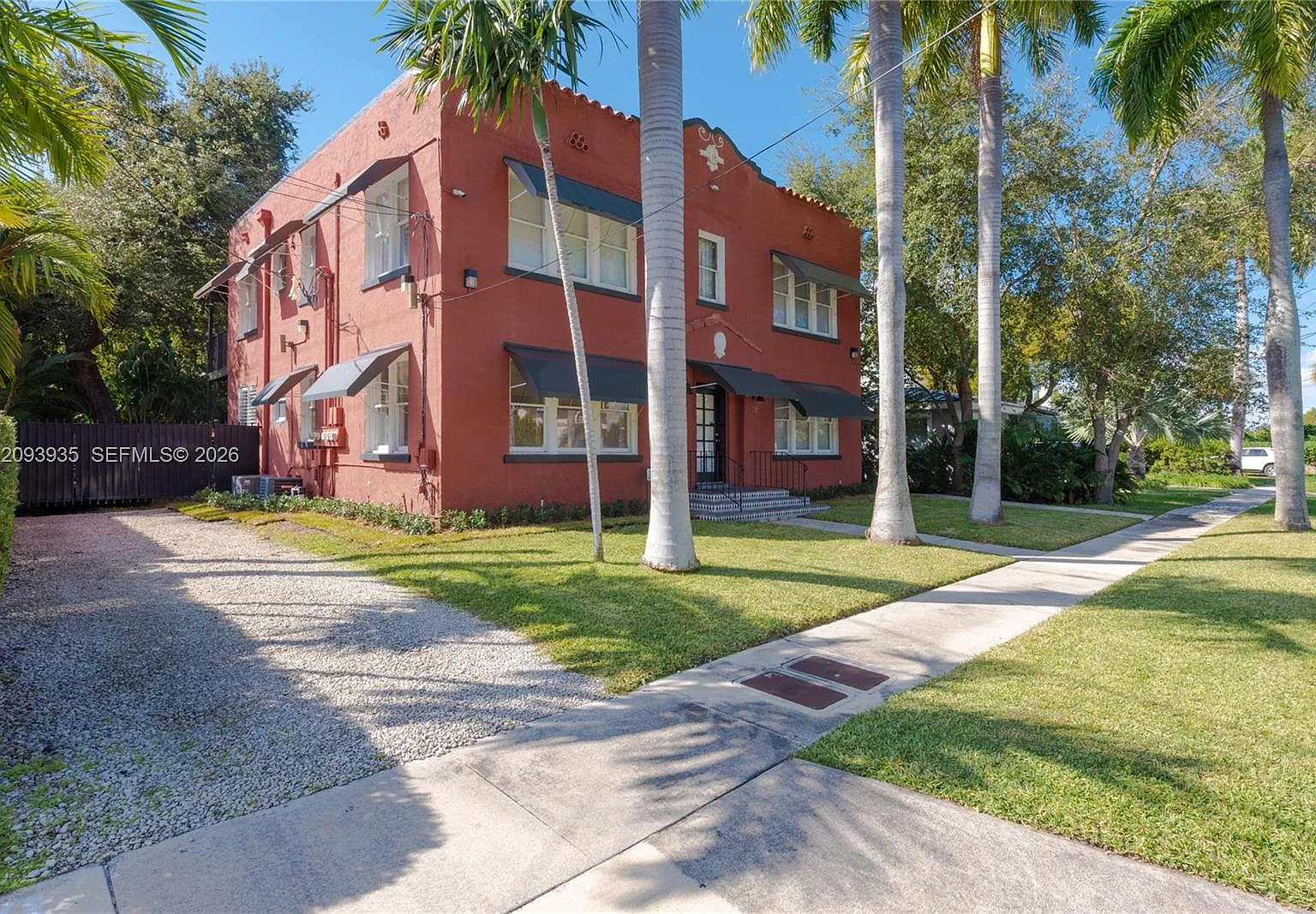 Brickell Hammocks — Photo 2