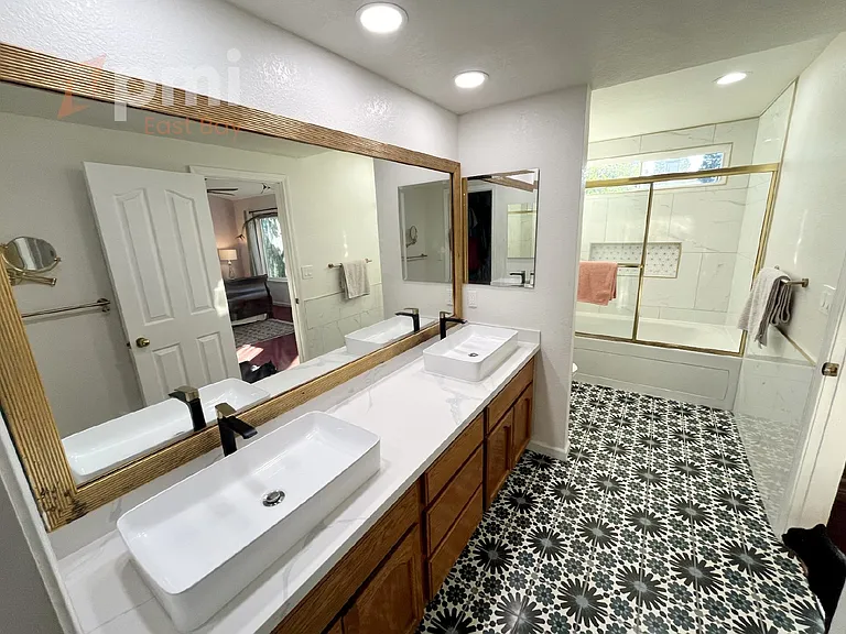 980 Springview Cir — Photo 9