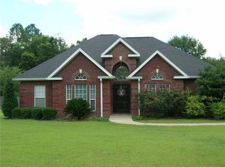 23490 Hinton Rd, Lucedale, MS 39452