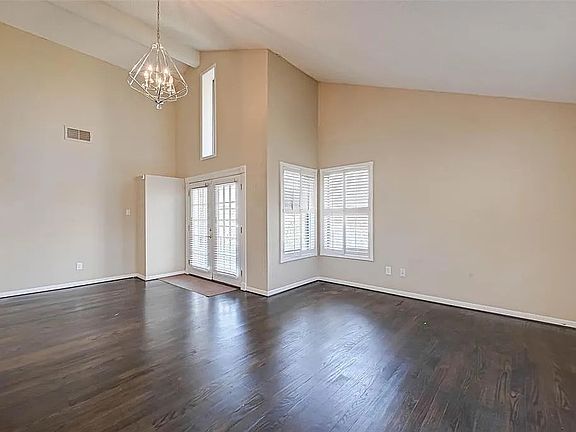 5th image of 3302 Long Hollow Ct