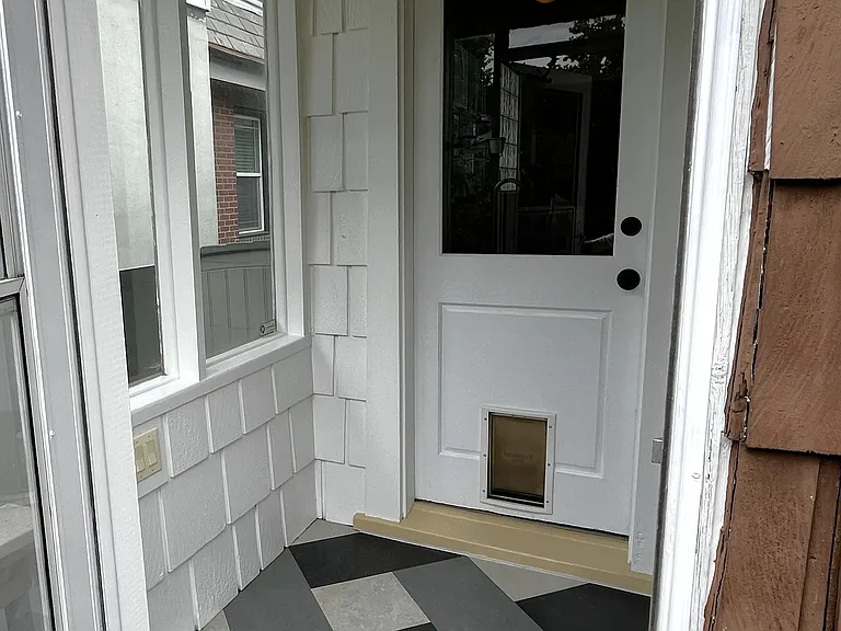 917 Gates Ave — Photo 23