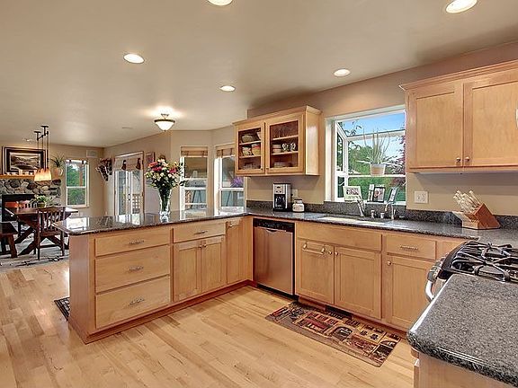 4th image of 7030 148th Ave NE