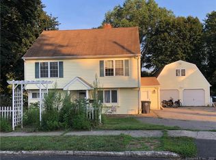132 Wepawaug Dr, Milford, CT