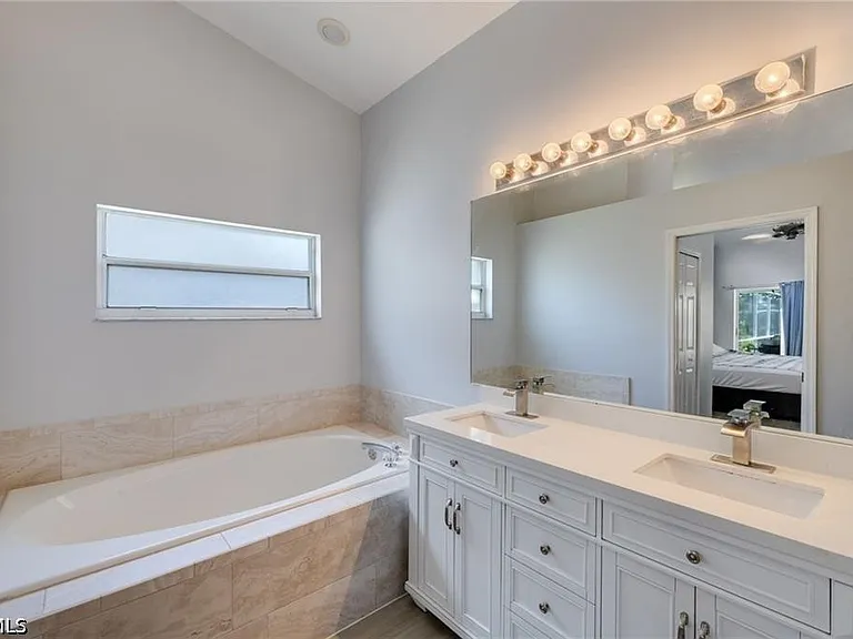 17791 Castle Harbor Dr — Photo 15