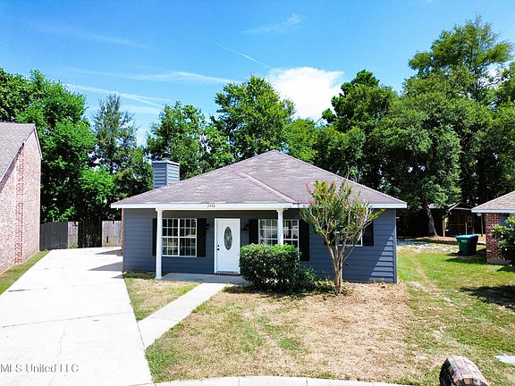 3rd image of 2448 Cotton Dr