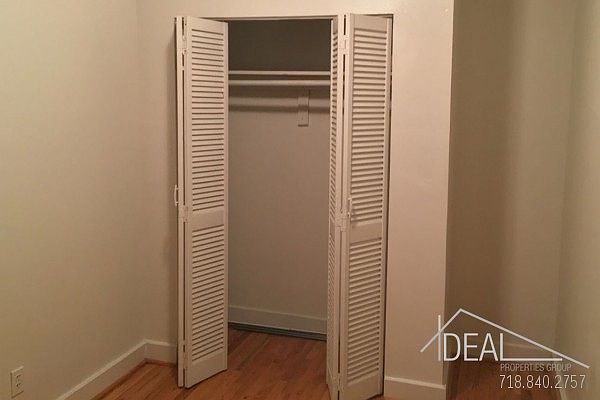 2nd image of 1086 Fulton St APT 2