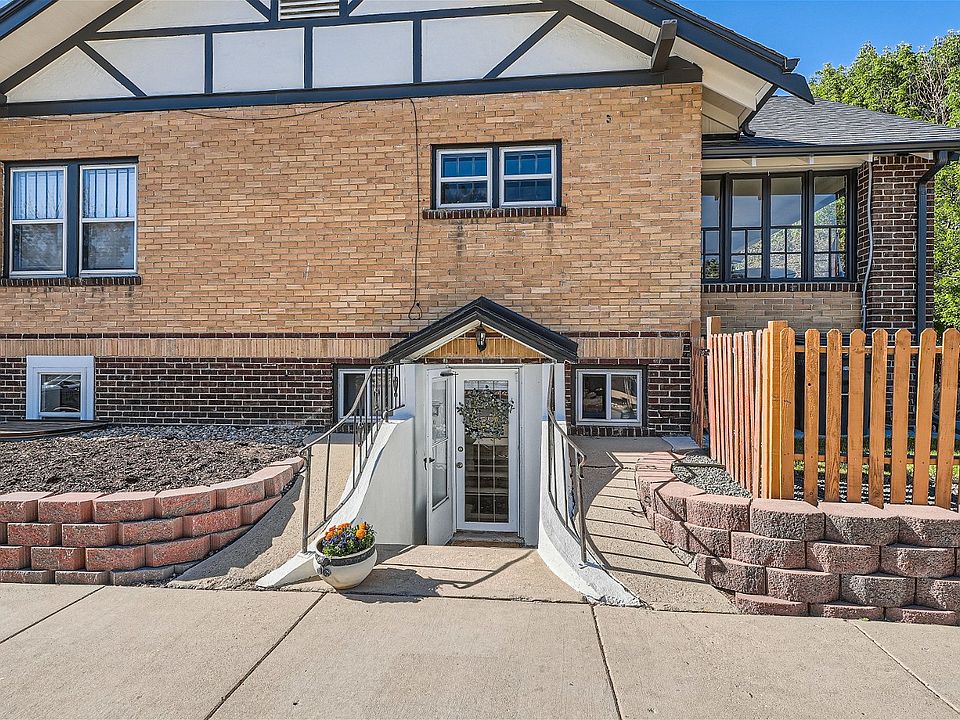 Separate entrance to this garden level unit inside Sloans lake home.