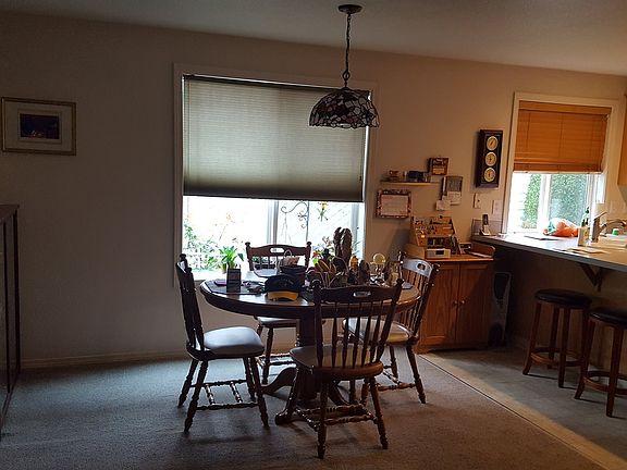 3rd image of 3119 NE 118th Ave