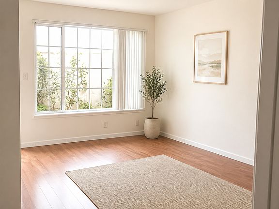 4th image of 534 Calaveras Dr #1