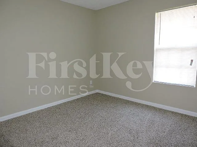 2631 Parkview Dr — Photo 12