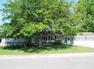 5230 Tyosa St, Fair Oaks, CA 95628