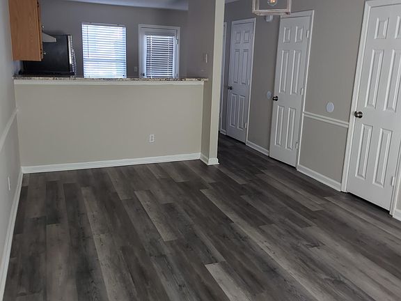 Living Room/Dining Room Combo