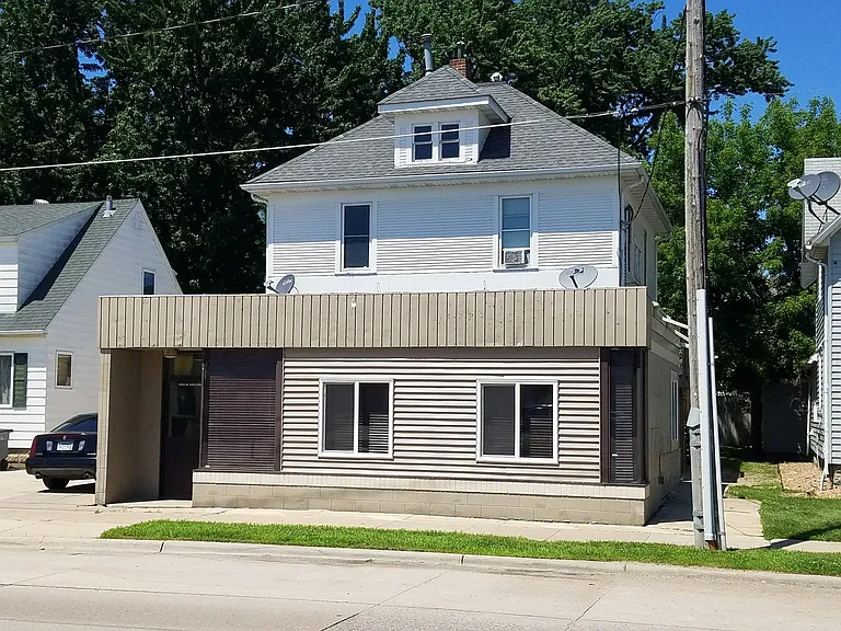 1002 Burr — Photo 24