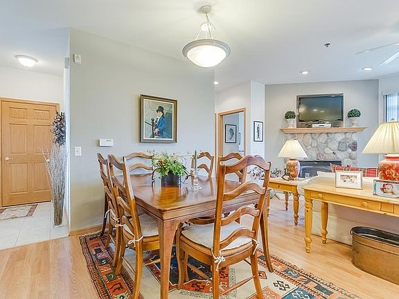 4th image of 6305 44th St Unit 135