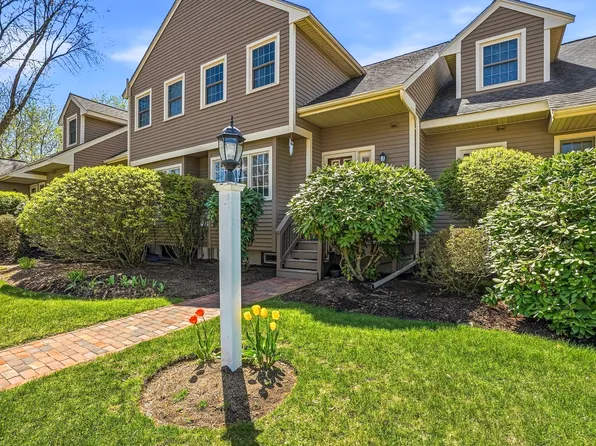 15 Doyle Ln Unit 15, Hopkinton, MA 01748