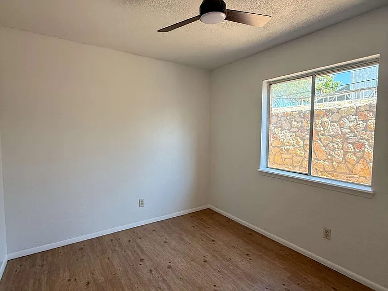 1670 Jones Ln — Photo 28