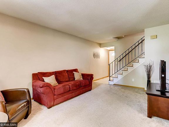 3rd image of 14008 Park Ave