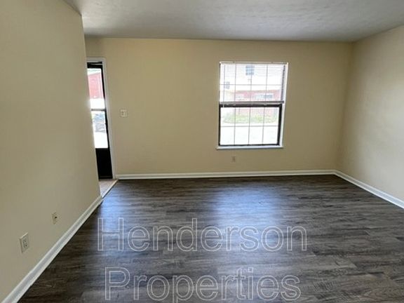 3rd image of 1347 N 6th St