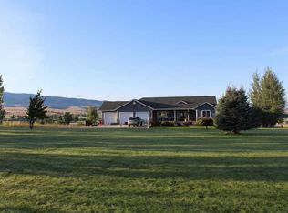 643 Crooked Creek Dr, Stevensville, MT 59870