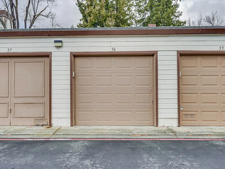 1422 Main Entrance Dr — Photo 17