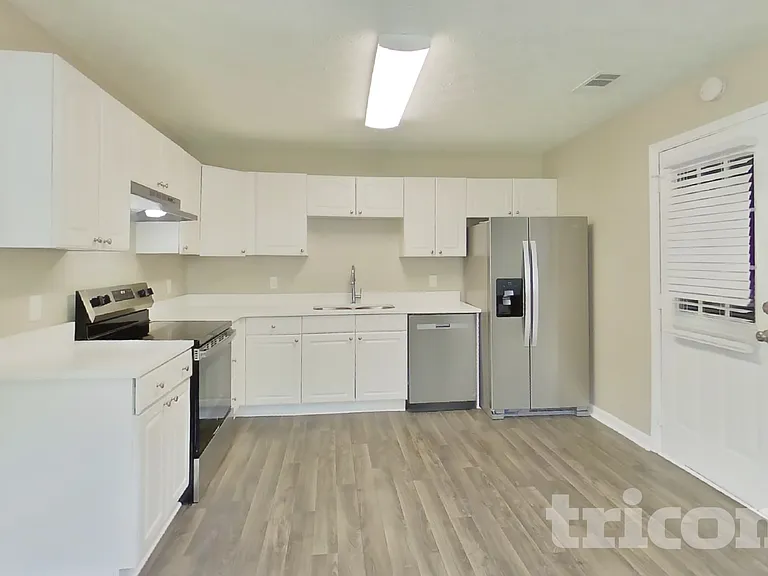 355 Mary Alice Dr — Photo 4