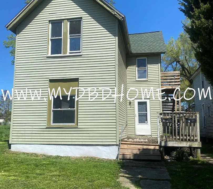 812 Huestis Ave