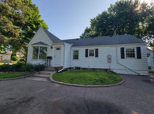 4240 Lake Road Ave, Minneapolis, MN 55422