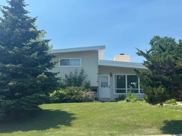 1325 Nellie St, Sturgis, SD 57785