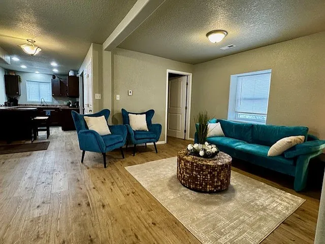620 E River St — Photo 10