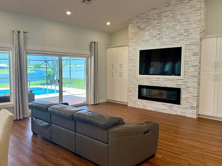 20725 Waters Edge Ct — Photo 34