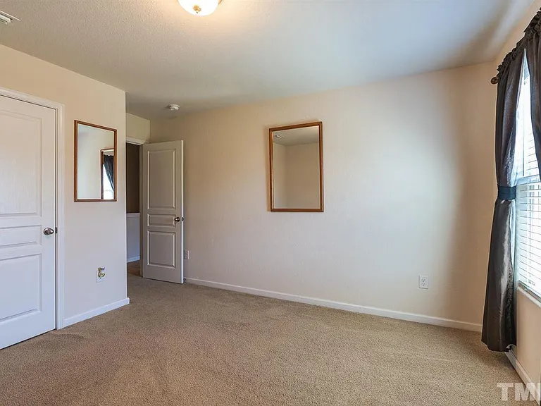 326 Pillow Ln — Photo 26