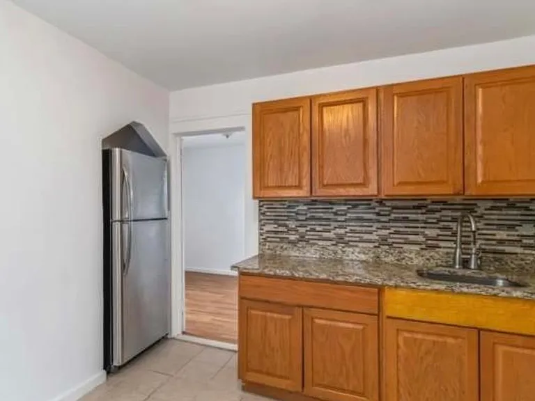 459 Norwood St #2 — Photo 6