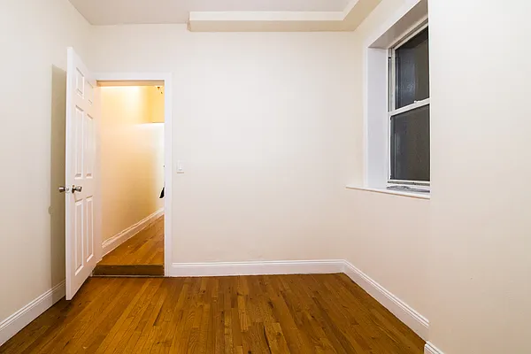 Rented by Nooklyn NYC LLC | media 19