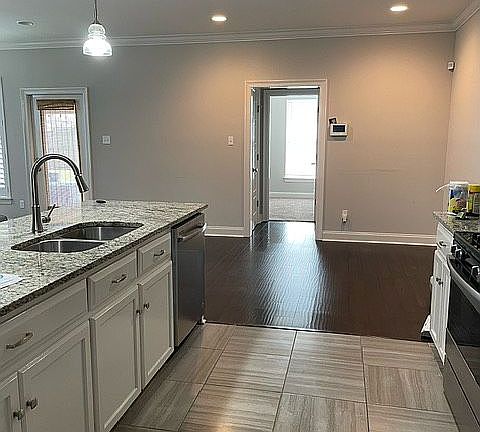 4th image of 333 Paisley Pkwy