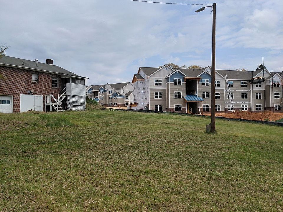 1st image of 4788 Essex Country Ln