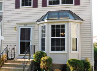 215 Lakeview Ct, Stafford, VA 22554