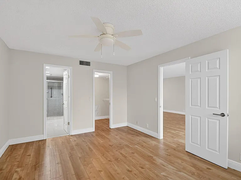 4080 Tivoli Ct #206 — Photo 14