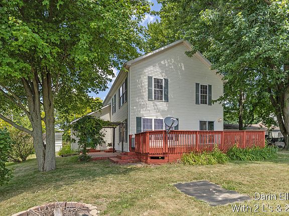 3rd image of 388 Reid Dr