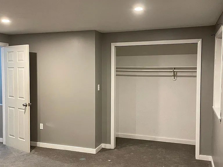 631 Charlton St — Photo 11