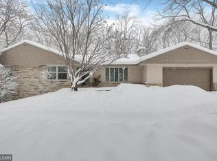 16208 Ice Circle Dr, Wayzata, MN 55391