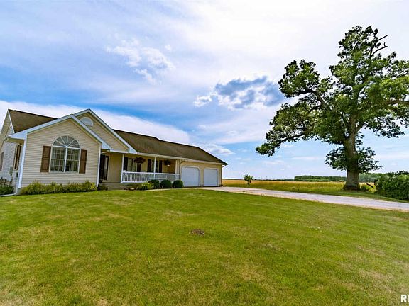 3rd image of 17633 Lone Oak Cir