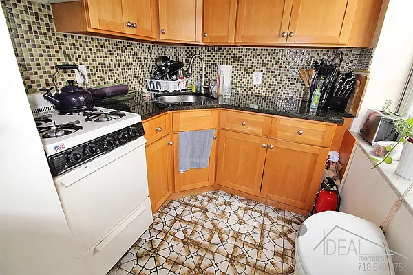 Rented by Ideal Properties Group | media 6