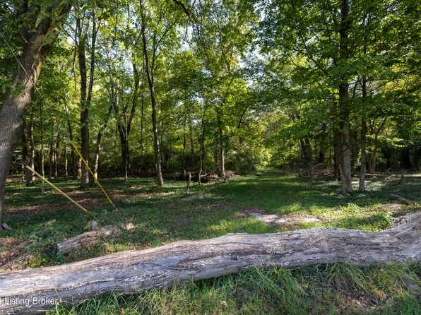517 Shreve Dr, Lyndon, KY 40222